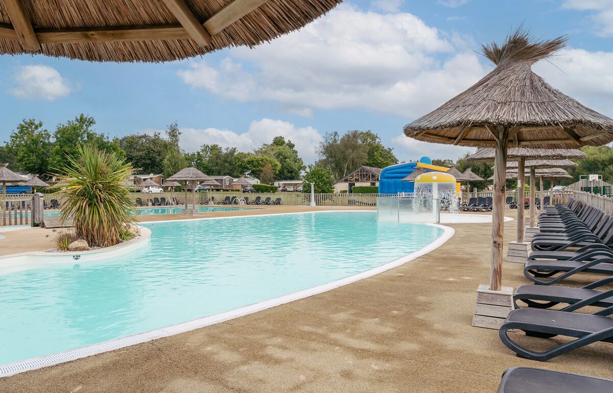 07 Camping Le Vorlen Piscine 07 Camping Le Vorlen Piscine